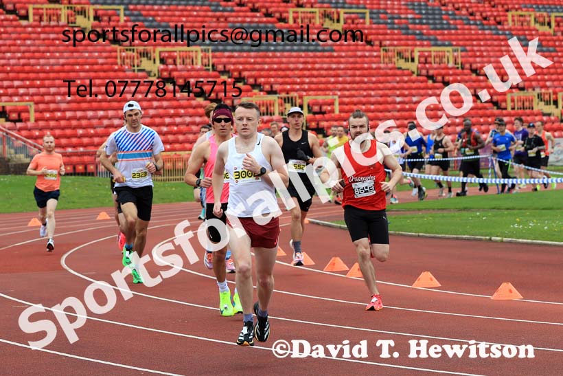 Gateshead Marathon, 2024 Gateshead Marathon, Half Marathon and 10k, Gateshead Stadium.  Photo: David T. Hewitson/Sports for All Pics